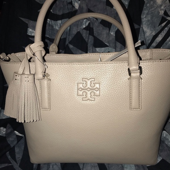 NWT TORY BURCH THEA CONVERTABLE TOTE - Picture 2 of 5